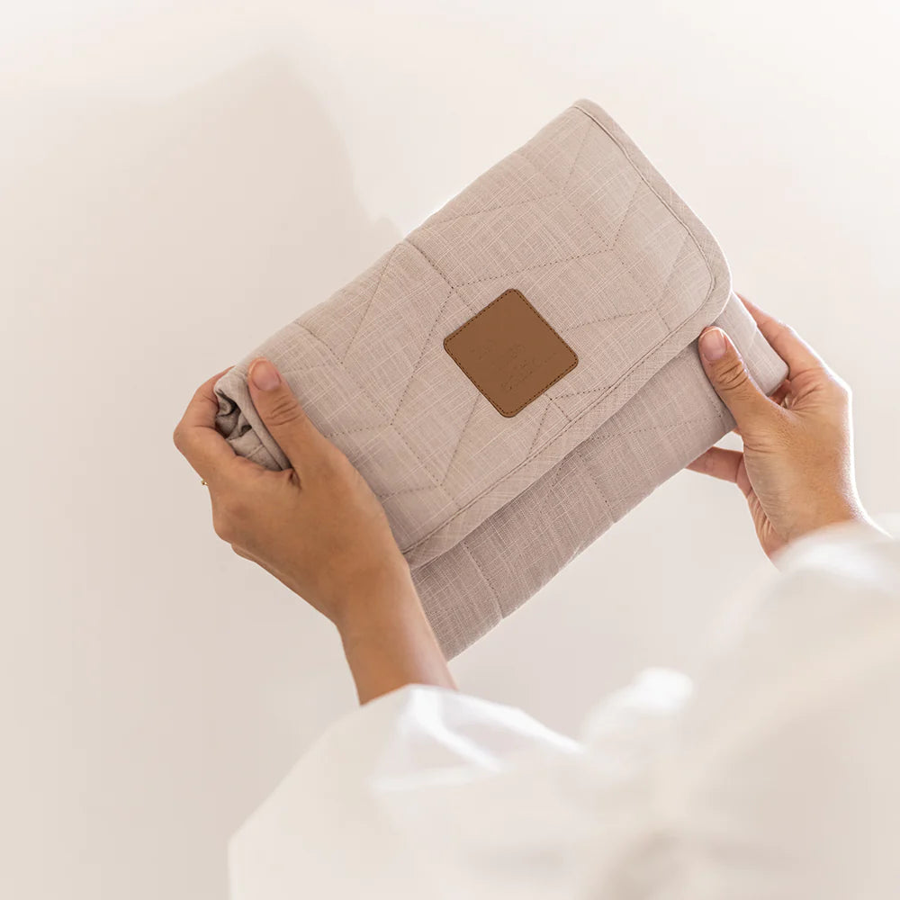 THE MUSE EDITION LINEN CHANGE MAT - CLOUD